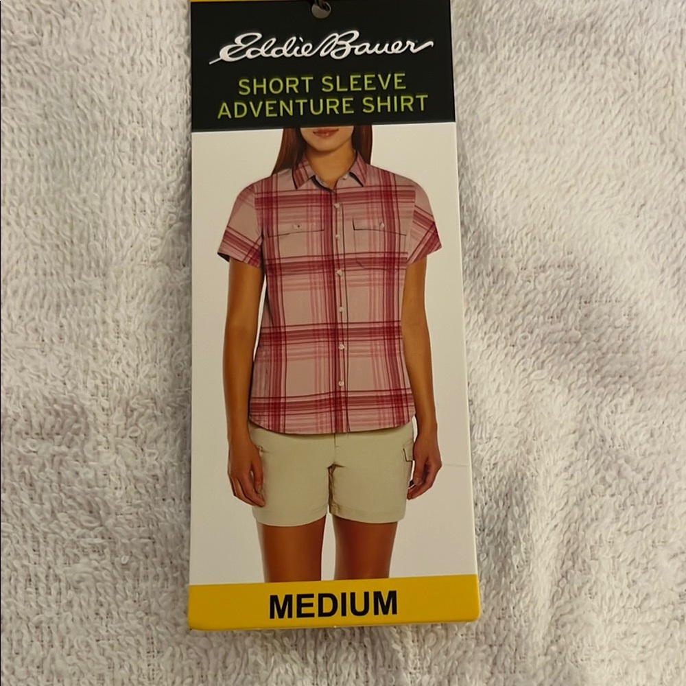 Eddie Bauer Women's Cream Cargo Shorts